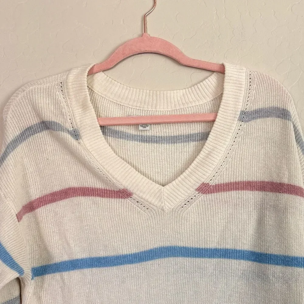American Eagle Outfitters Striped V-Neck Sweater Small